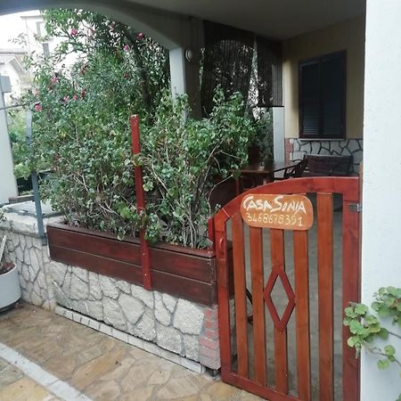 Casa Vacanze Sonia Lägenhet Amelia Exteriör bild