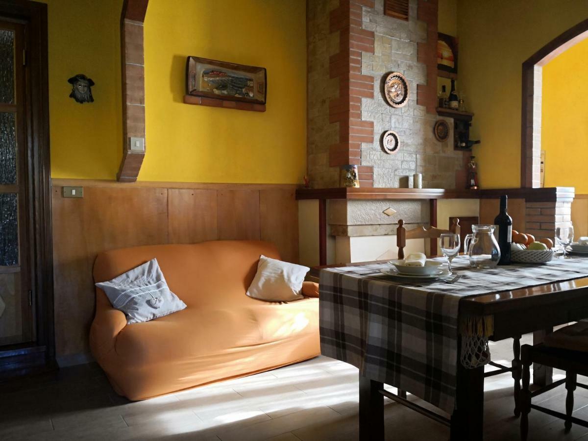 Casa Vacanze Sonia Lägenhet Amelia Exteriör bild